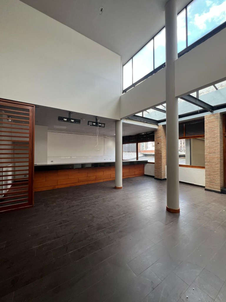 Local en Santa Barbara-Usaquén, Bogotá — foto 26