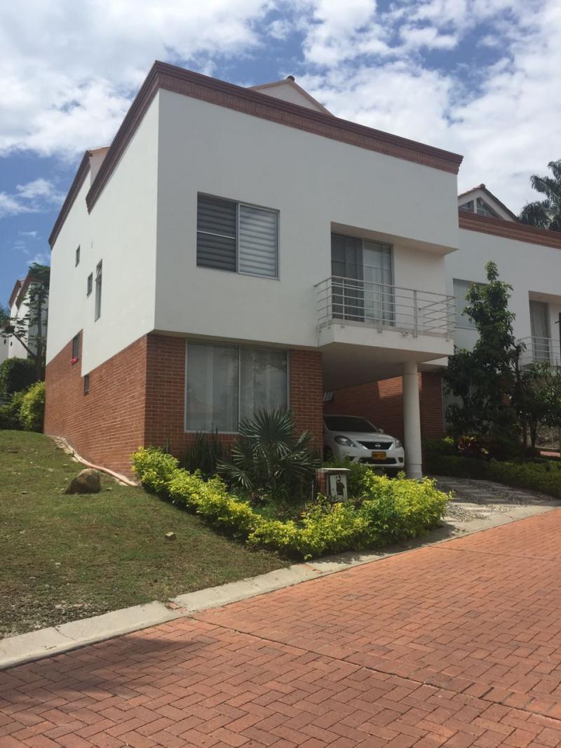 Casa En Venta - Condominio Los Lagos, Ibagué