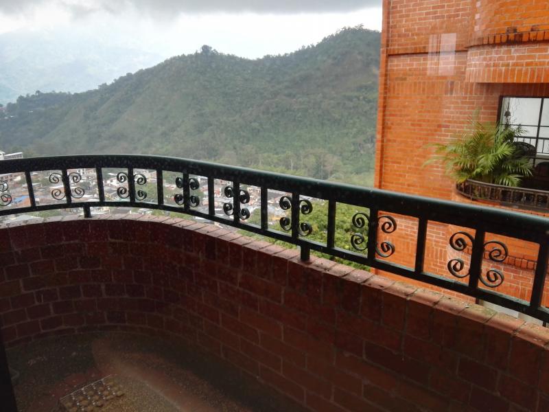 Apartamento En Venta - Edificio La Aurora Piso 5 - La Pola, Ibagué