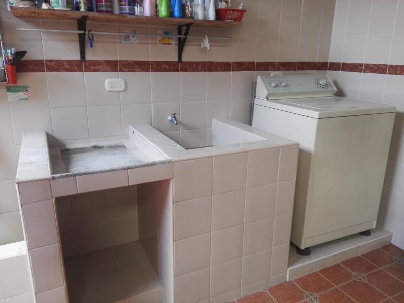 Casa En Venta - La Floresta, Ibagué