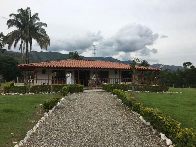 Finca En Venta - Vereda El Real, Róvira