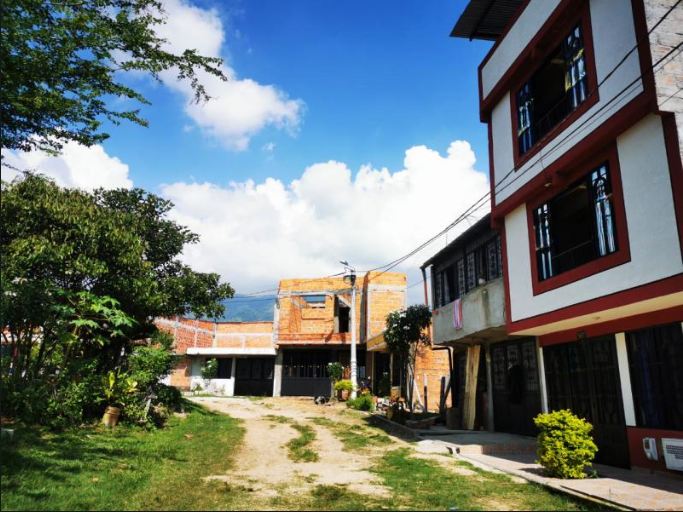 Casa En Venta - La Mansion- Salado, Ibagué