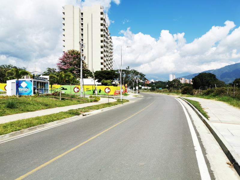 Apartamento En Venta - Club Residencial  Torreon De Varsovia Piso 18, Ibagué