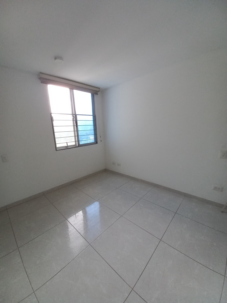 Apartamento En Venta - Club Residencial  Torreon De Varsovia Piso 18, Ibagué