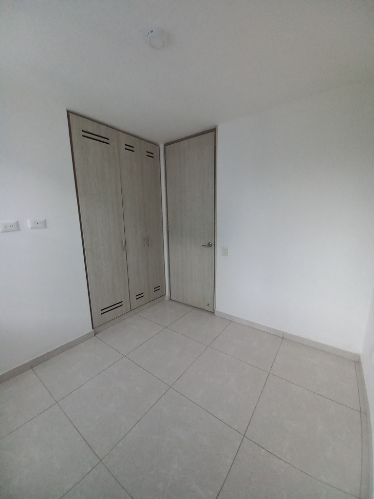 Apartamento En Venta - Club Residencial  Torreon De Varsovia Piso 18, Ibagué