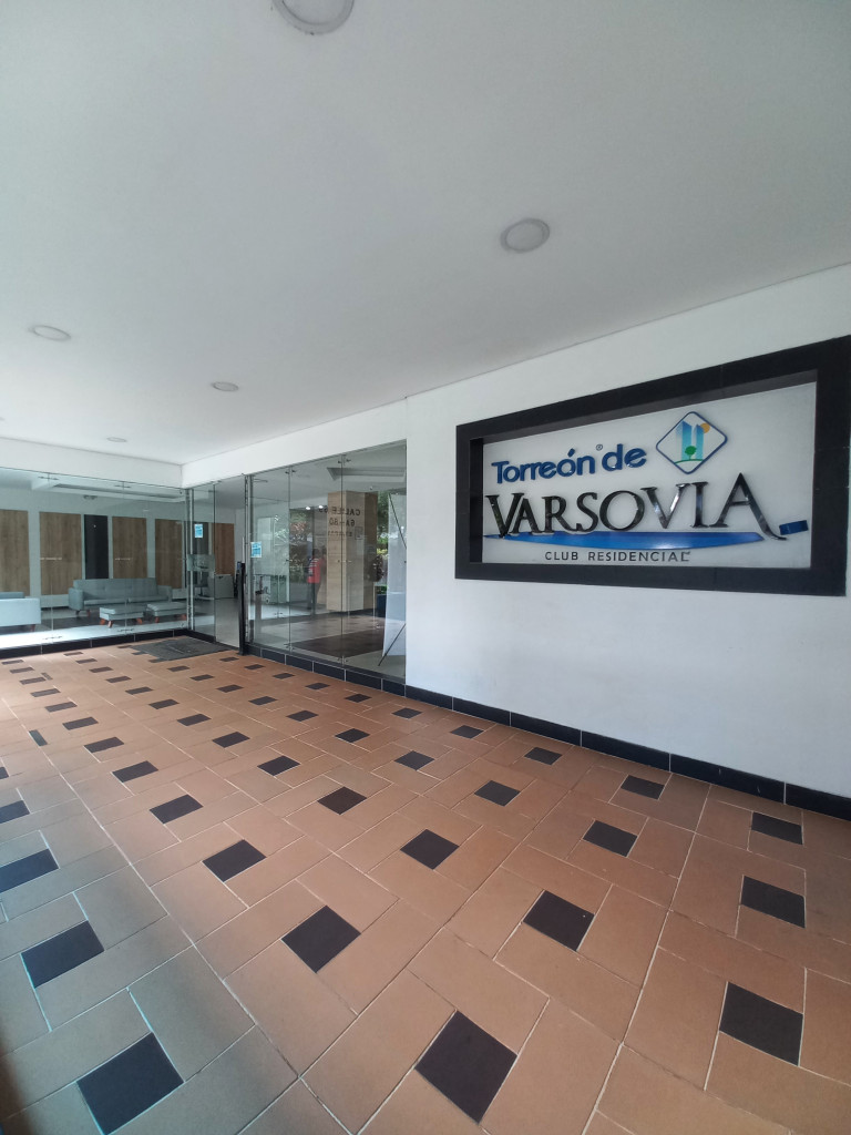 Apartamento En Venta - Club Residencial  Torreon De Varsovia Piso 18, Ibagué