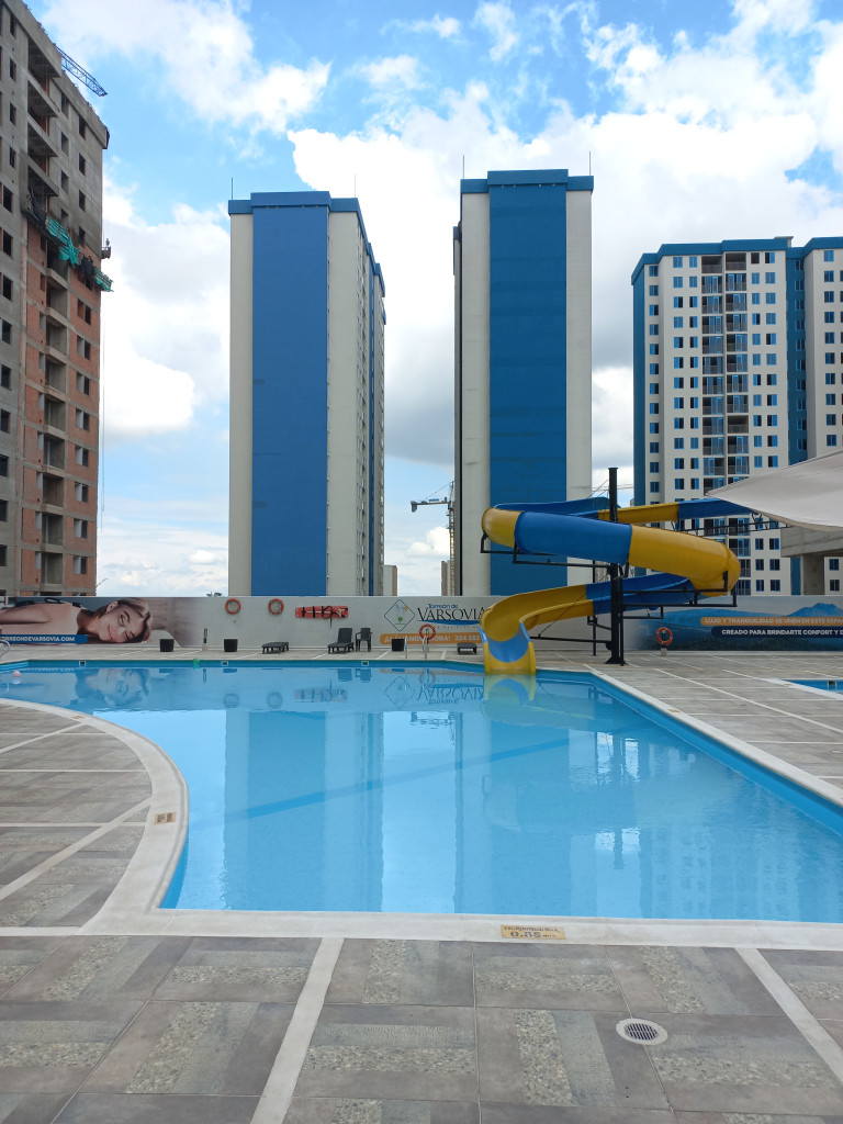 Apartamento En Venta - Club Residencial  Torreon De Varsovia Piso 18, Ibagué