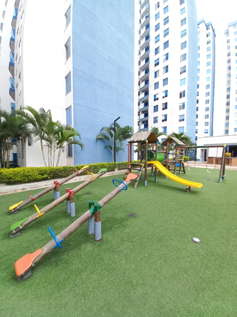 Apartamento En Venta - Club Residencial  Torreon De Varsovia Piso 18, Ibagué