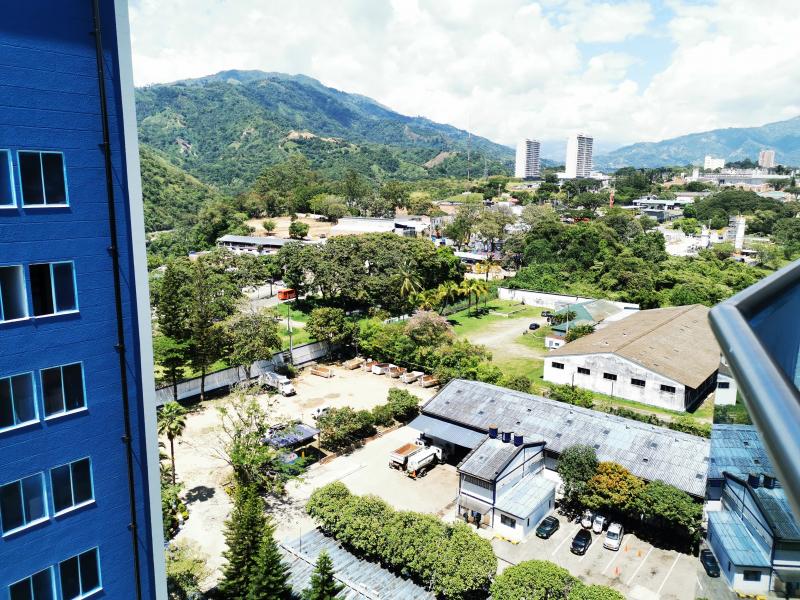 Apartamento En Venta - Club Residencial  Torreon De Varsovia Piso 18, Ibagué