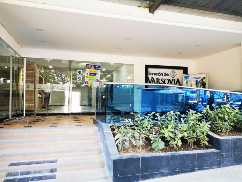 Apartamento En Venta - Club Residencial  Torreon De Varsovia Piso 18, Ibagué