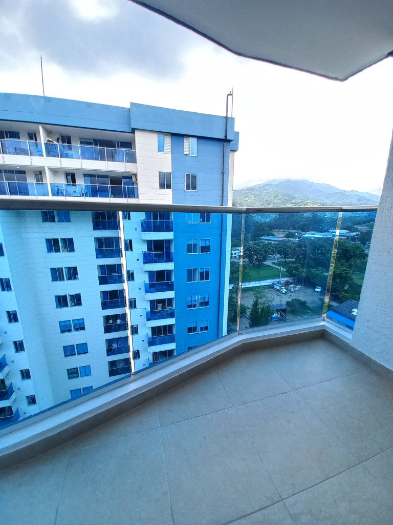 Apartamento En Venta - Club Residencial  Torreon De Varsovia Piso 18, Ibagué