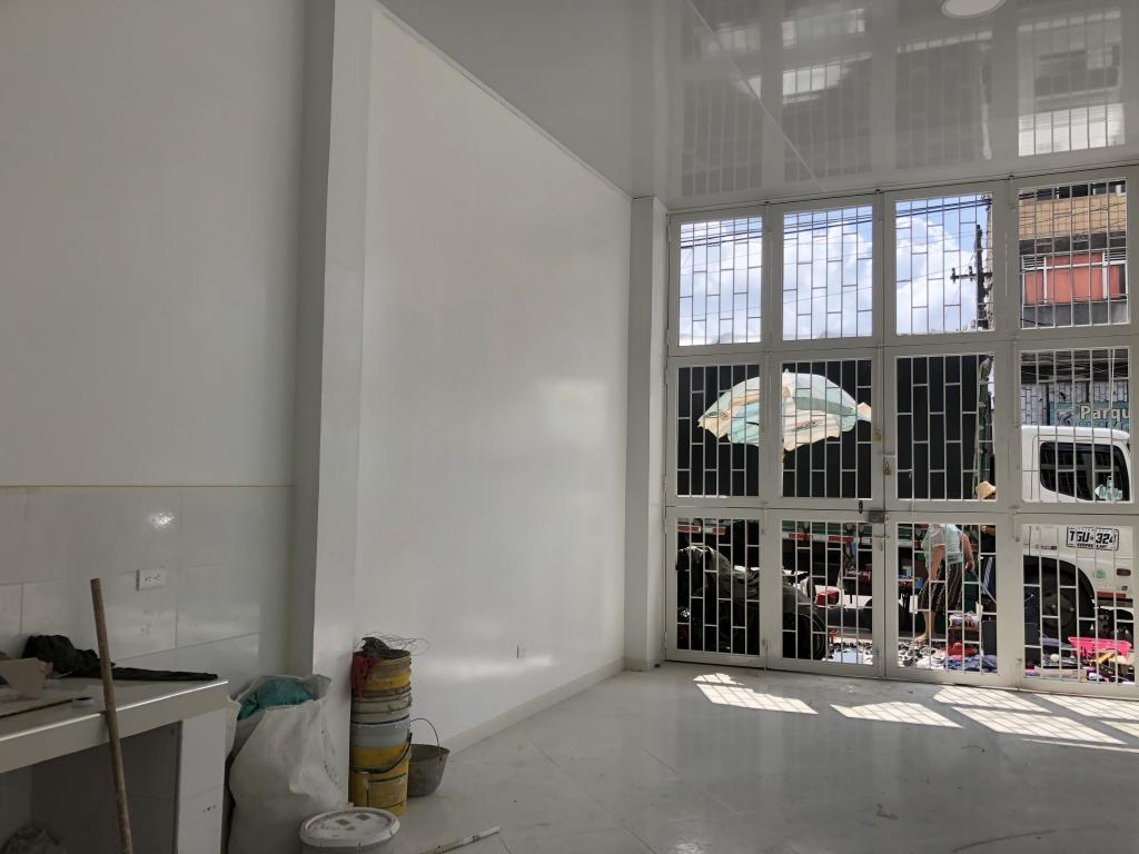 Local En Arriendo - Local 21 Con 3, Ibagué