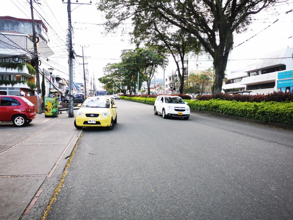 Local En Arriendo - Carrera 5 Con 39 Piso 1, Ibagué