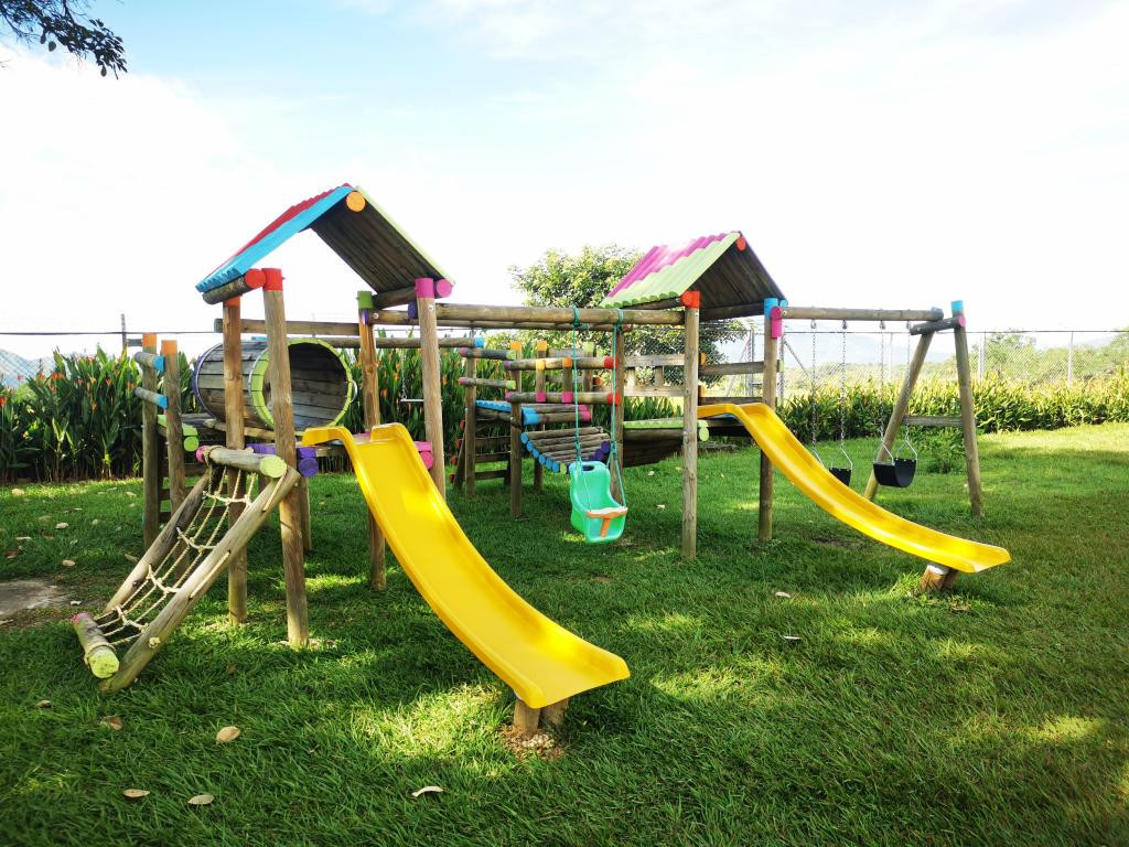 Apartamento En Venta - C.r Golf Club Piso 3, Ibagué