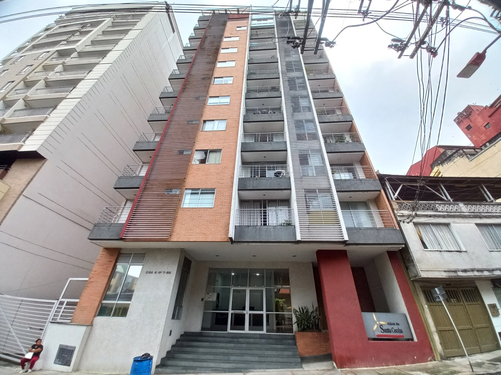 Apartamento En Venta - Altos De Santa Cecilia Piso 9, Ibagué