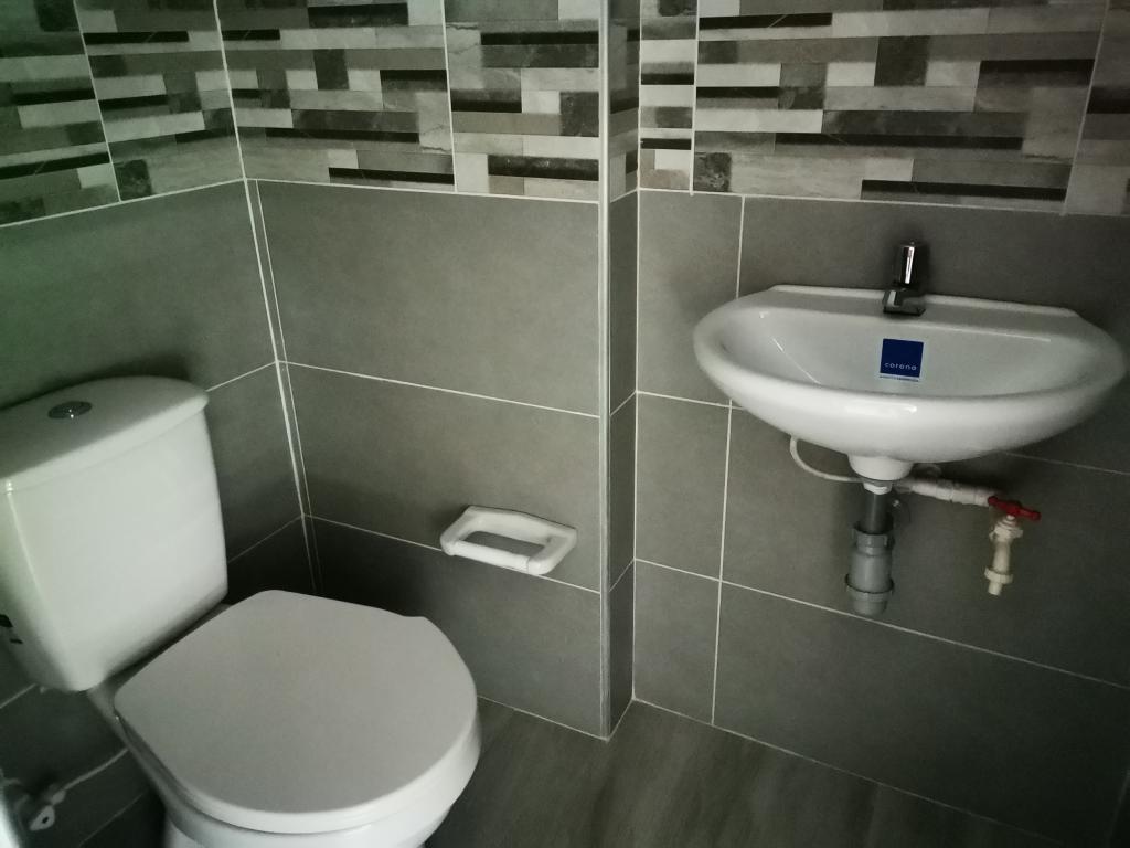LOCAL en VENTA en CENTRO COMERCIAL LA QUINTA PISO 2 — 5
