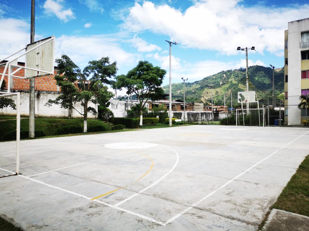 Local En Venta - C.r Parque Central Piso 1, Ibagué