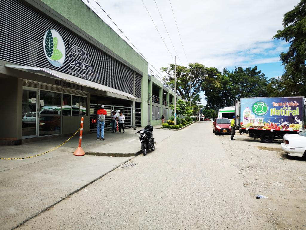 Local En Venta - C.r Parque Central Piso 1, Ibagué