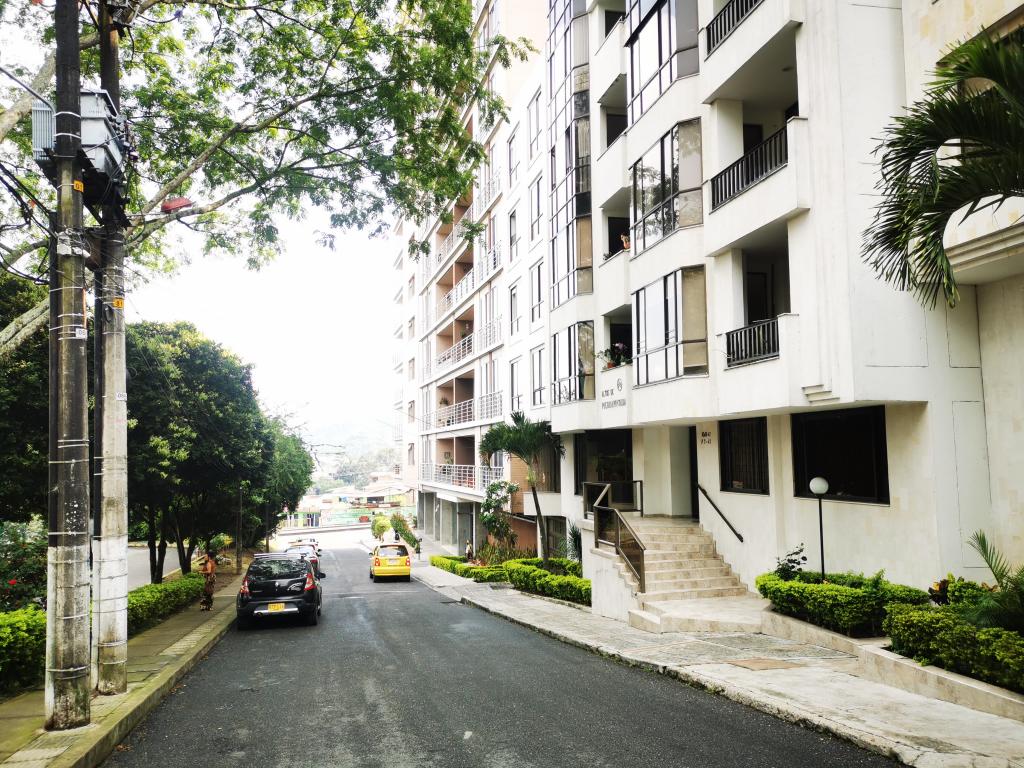 Apartamento En Arriendo - Edificio Altos De Piedra Pintada Piso 3 Con Ascens, Ibagué