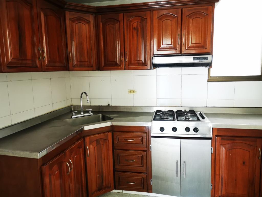 Apartamento En Arriendo - Edificio Altos De Piedra Pintada Piso 3 Con Ascens, Ibagué