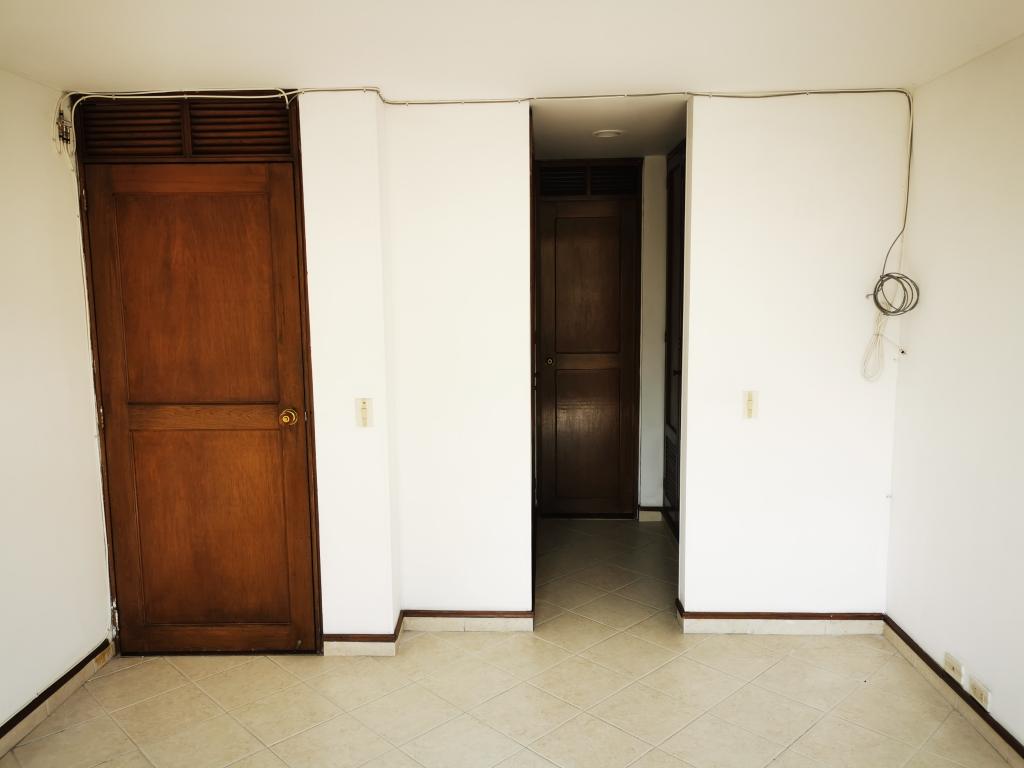 Apartamento En Arriendo - Edificio Altos De Piedra Pintada Piso 3 Con Ascens, Ibagué