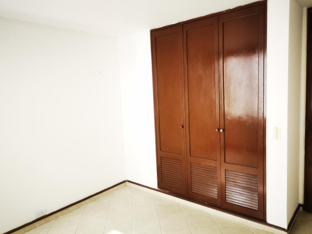 Apartamento En Arriendo - Edificio Altos De Piedra Pintada Piso 3 Con Ascens, Ibagué
