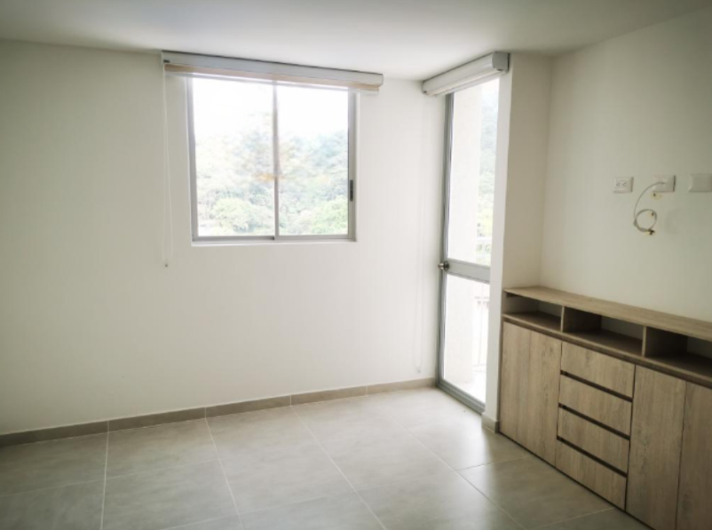 Apartamento En Venta - C.r Foresta Calambeo Piso 8, Ibagué