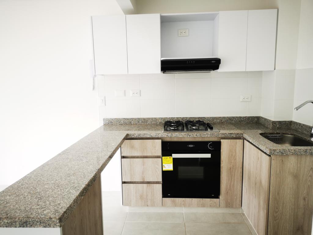 Apartamento En Venta - C.r Foresta Calambeo Piso 8, Ibagué