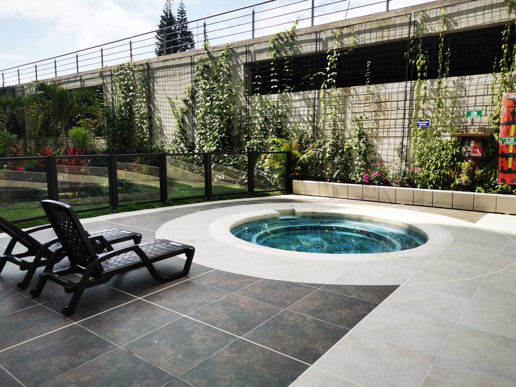 Apartamento En Venta - C.r Foresta Calambeo Piso 8, Ibagué