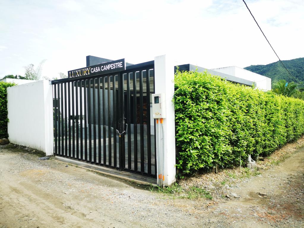 Casa Campestre En Venta - Condominio Las Juanas-Chucuni, Ibagué