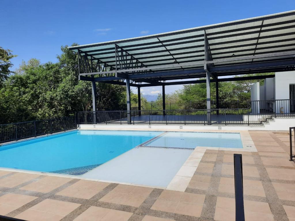 Lote En Venta - Club Residencial El Tesoro, Alvarado