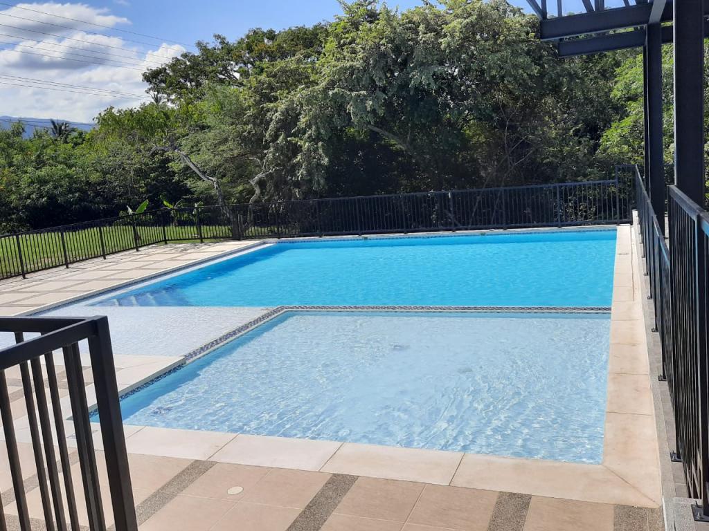 Lote En Venta - Club Residencial El Tesoro, Alvarado