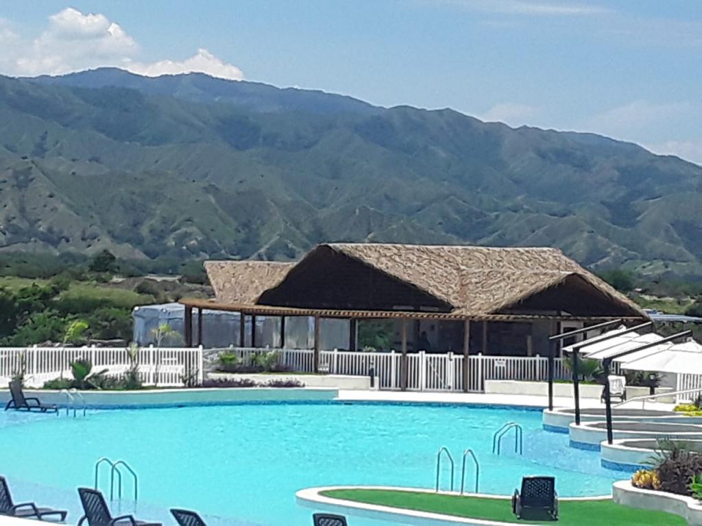 Lote En Venta - C.r Stoneville, Alvarado