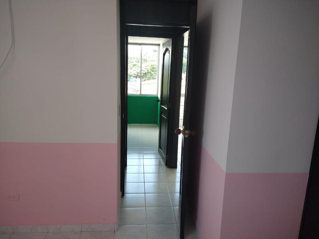 Apartamento En Venta - C.r Mirador De Cantabria Piso 5, Ibagué