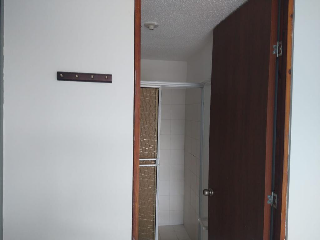 Apartamento En Venta - C.r Mirador De Cantabria Piso 5, Ibagué