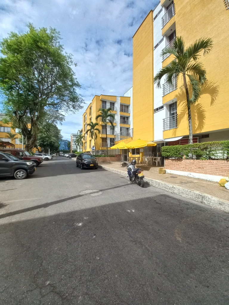 APARTAMENTO en ARRIENDO en PALMAR DE VILLA ARKADIA — 3