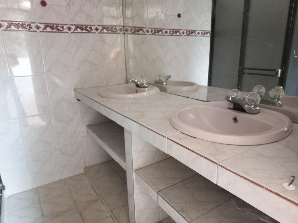 Casa En Venta - C.r Vila Nova Piso 1, Ibagué