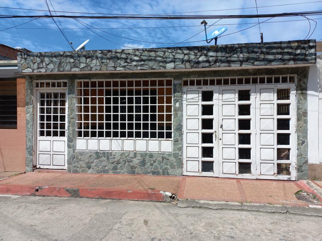 Casa En Venta - C.r Vila Nova Piso 1, Ibagué