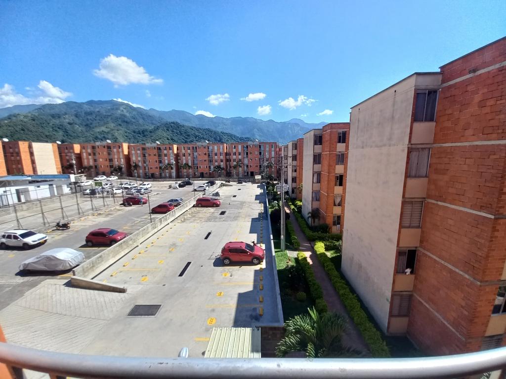 Apartamento En Arriendo/Venta - Torreón De Santa Ana De Zorroza Piso 4 Sin Asc, Ibagué