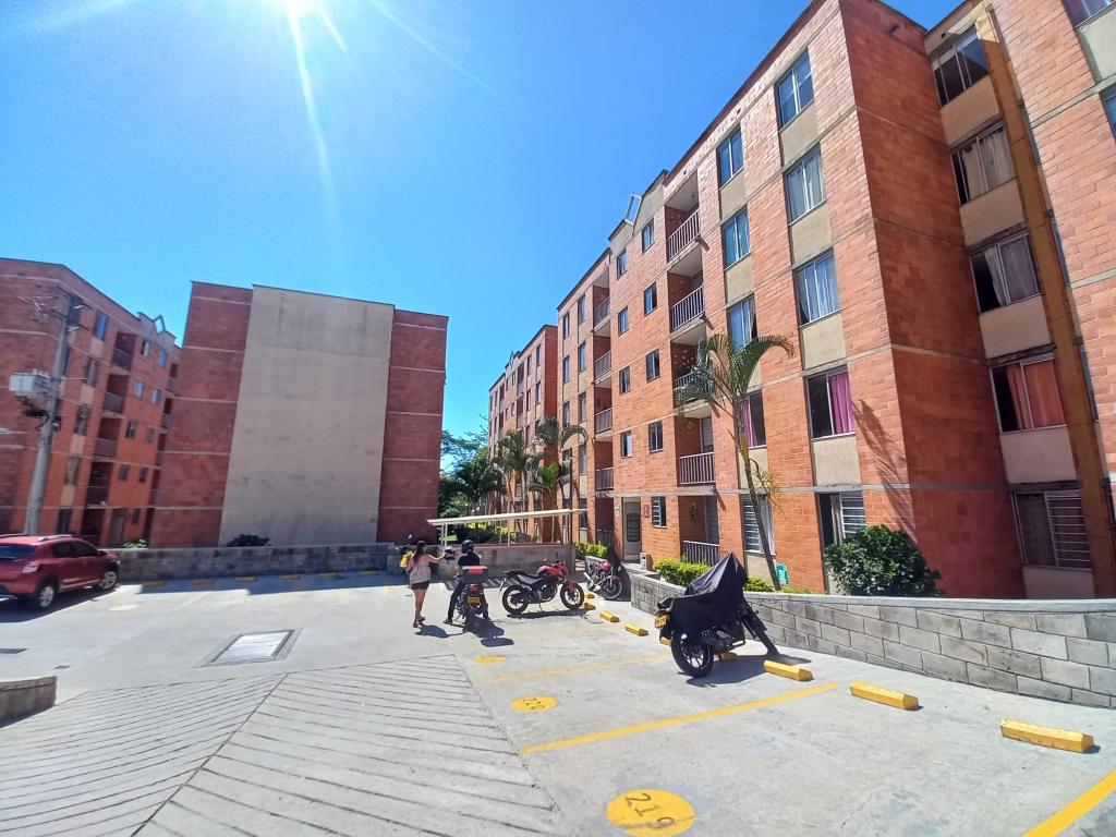 Apartamento En Arriendo/Venta - Torreón De Santa Ana De Zorroza Piso 4 Sin Asc, Ibagué
