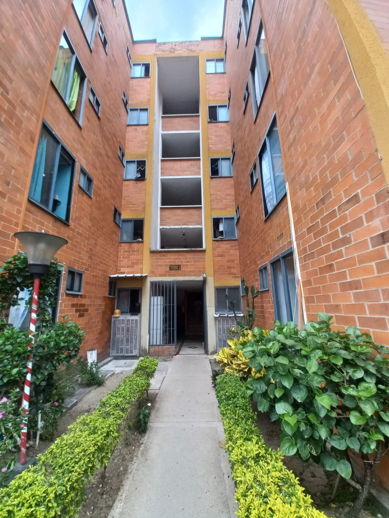 Apartamento En Venta - C.r Villa Salome Piso 5 Sin Ascensor, Ibagué