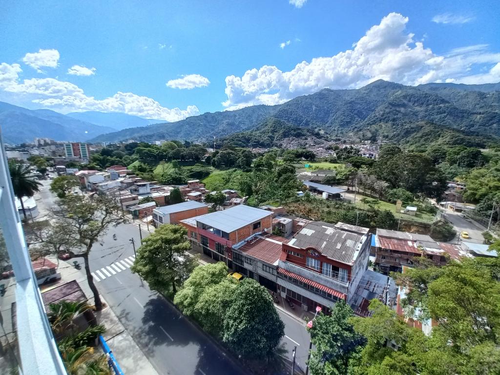 Apartamento En Arriendo - Edificio Baviera Piso 3, Ibagué