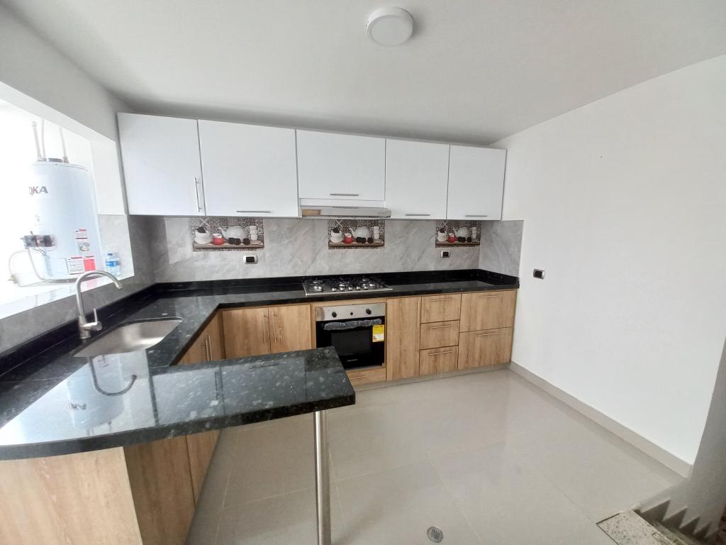 Casa En Venta - Santa Helena, Ibagué