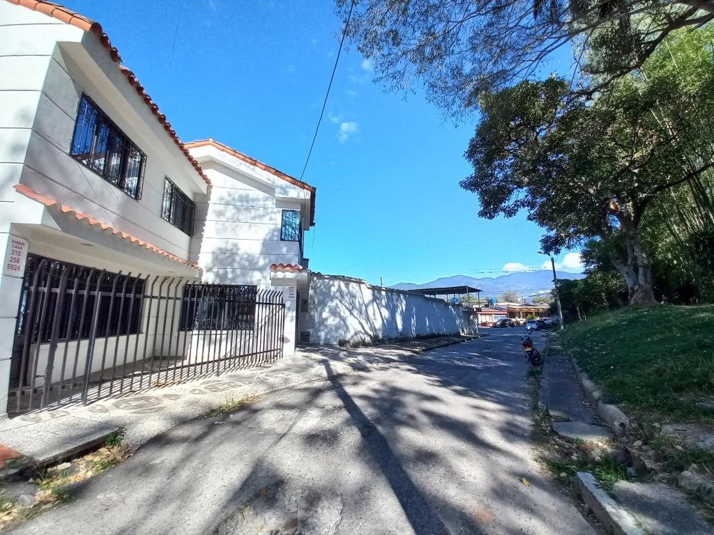 Casa En Venta - Santa Helena, Ibagué