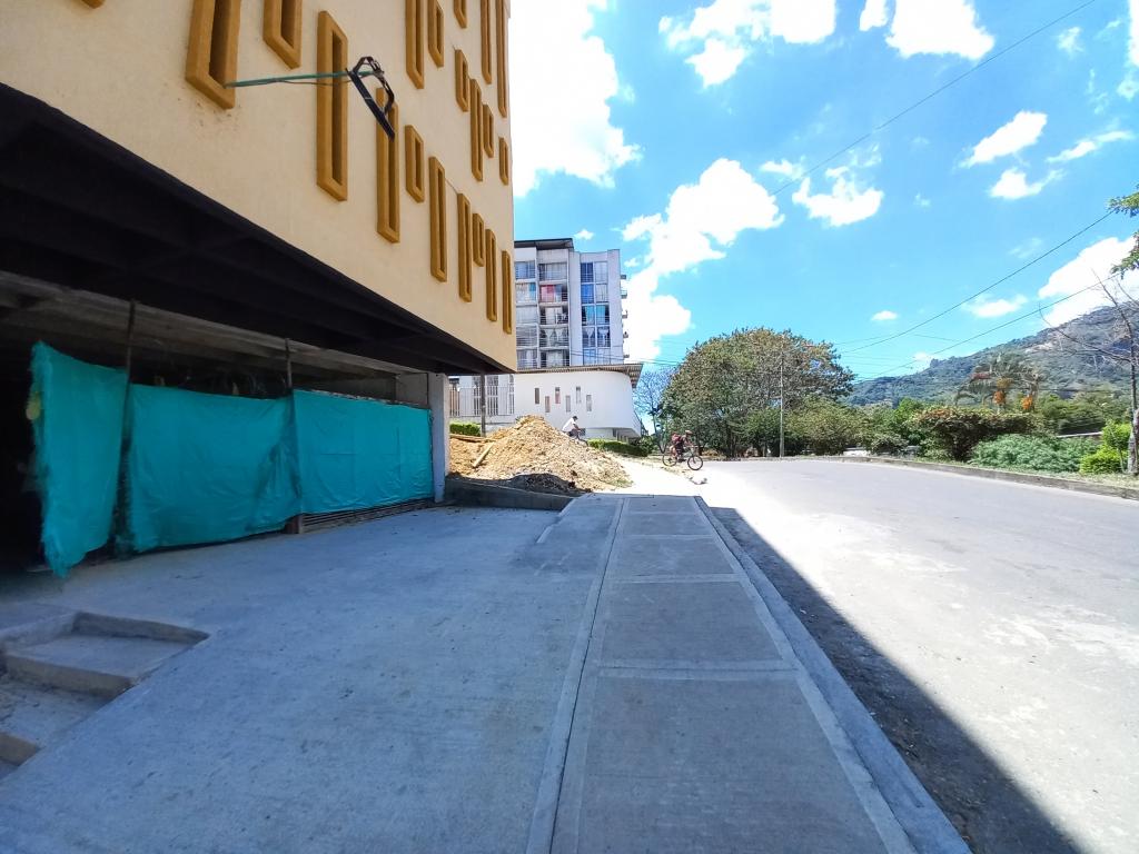 Local En Venta - Conjunto Residencial Verao, Ibagué