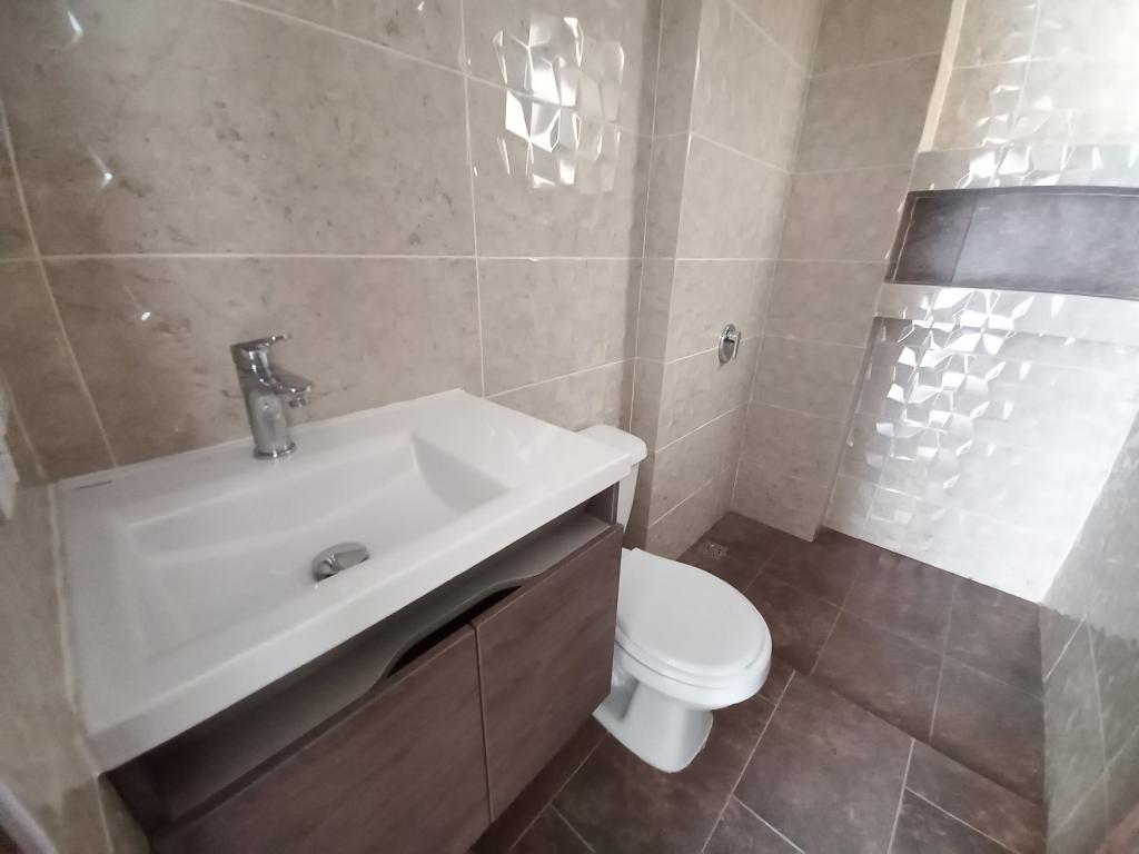 Apartamento En Venta - C.r Granate Piso 3 Sin Ascensor, Ibagué