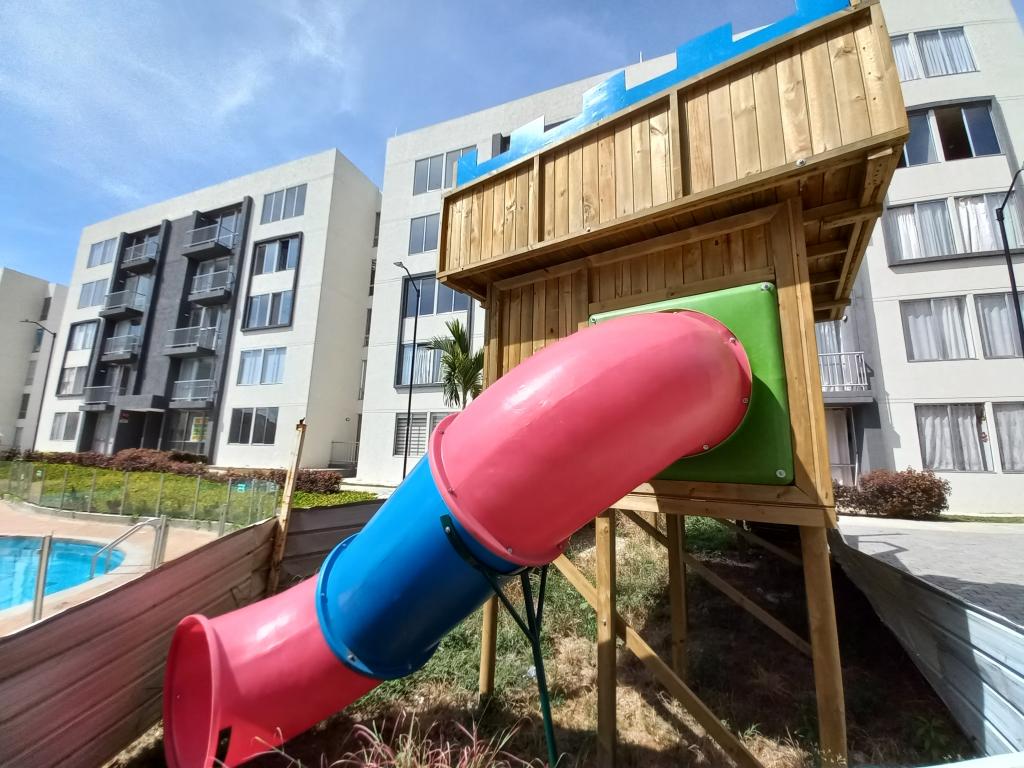 Apartamento En Venta - C.r Granate Piso 3 Sin Ascensor, Ibagué