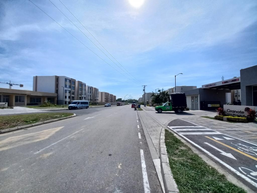 Apartamento En Venta - C.r Granate Piso 3 Sin Ascensor, Ibagué