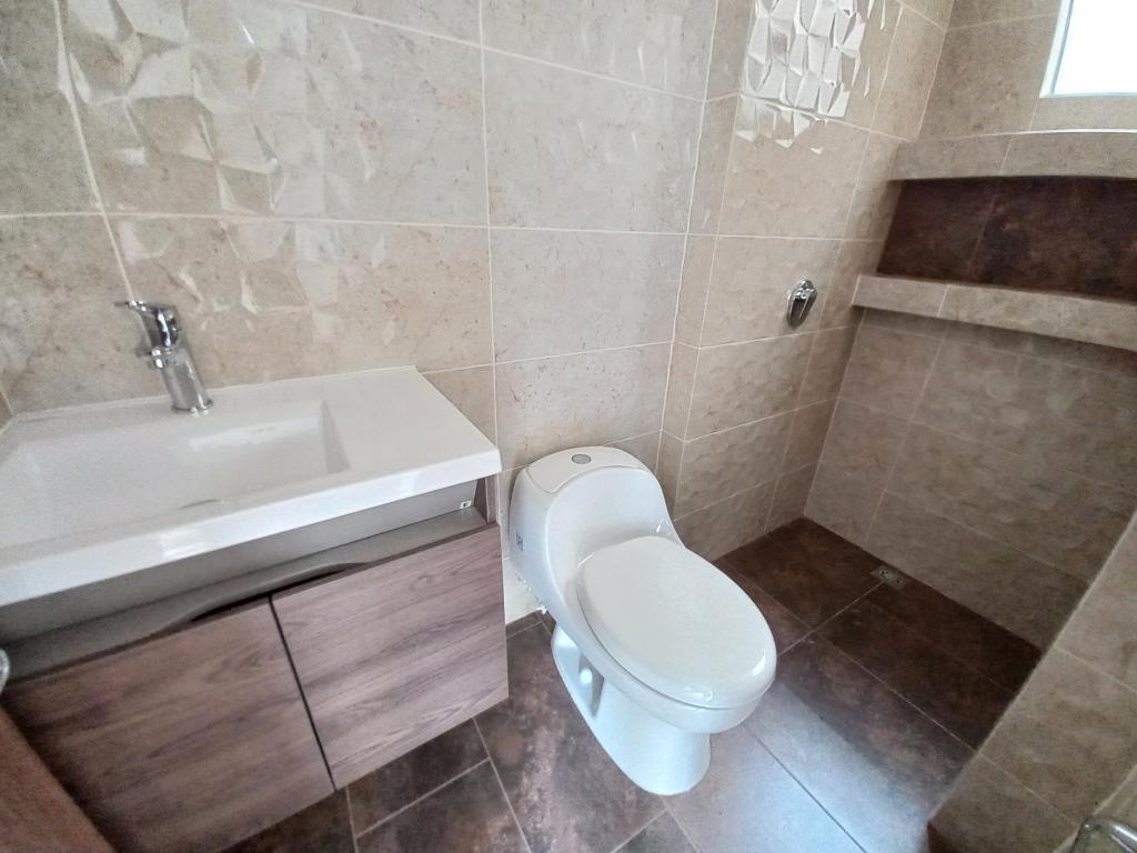 Apartamento En Venta - C.r Granate Piso 3 Sin Ascensor, Ibagué