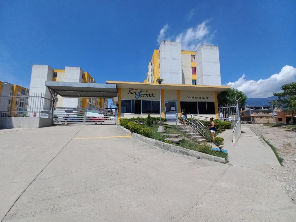 Apartamento En Venta - Reservas De San Fermin Piso 4 Sin Ascensor, Ibagué